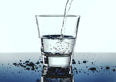 Glas halb voll oder halb leer